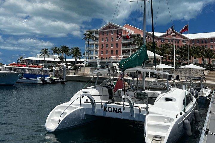 Bermuda privat katamaran: snorkling, skibsvrag og klippehop