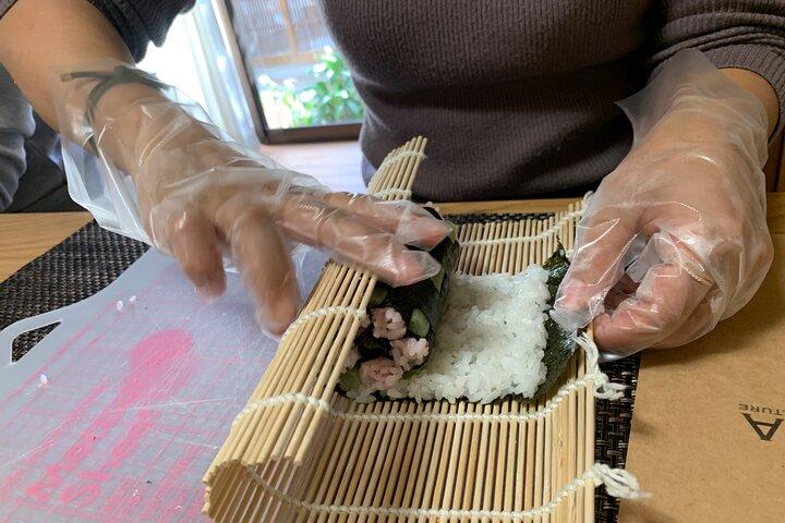Cours privé de Sushi Roll à Kyoto