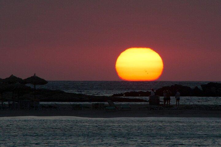 ハニーテイスティングで案内されるチャニアからの日帰りエラフォニシ島