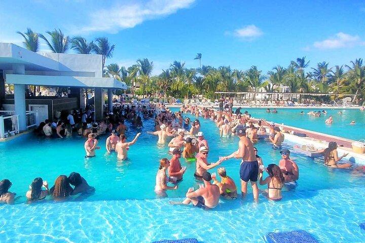 Privat overførsel Punta Cana Lufthavn til/fra Riu Republica Punta Cana