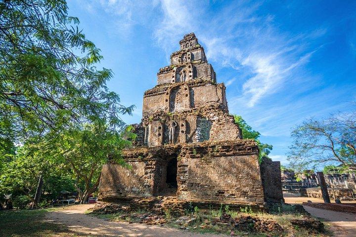 ネゴンボから古代都市ポロンナルワへの日帰り旅行