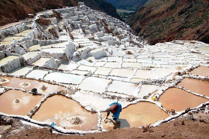 インカスの聖なる谷とマラスとウツボの1日ツアークスコ