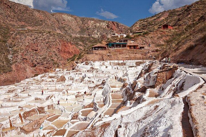 インカスの聖なる谷とマラスとウツボの1日ツアークスコ
