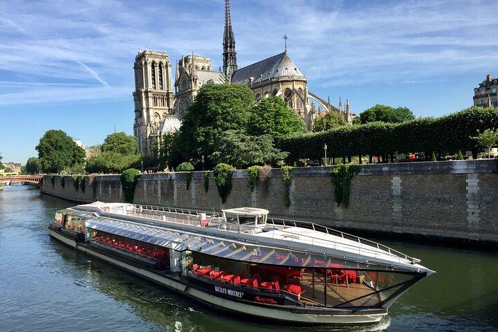 Bateaux Mouches® Crociera speciale per il pranzo di Natale a Parigi