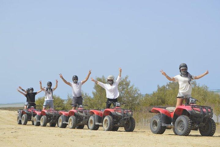 Super Safari Marsa Alam Quad, jeep, beduini, cena e festa.