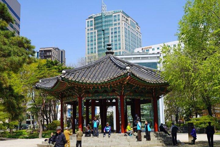 Seoul Private & Personalized Half-Day Tour with a Local Guide