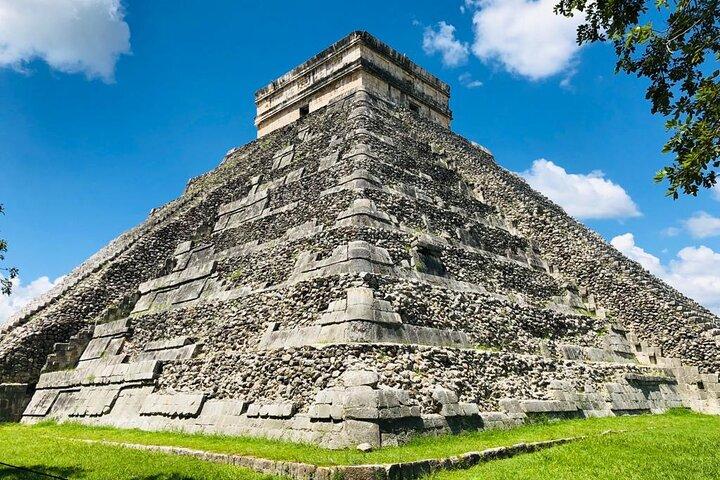 Heldagstur Chichén Itzá Cenote Saamal Valladolid med buffet