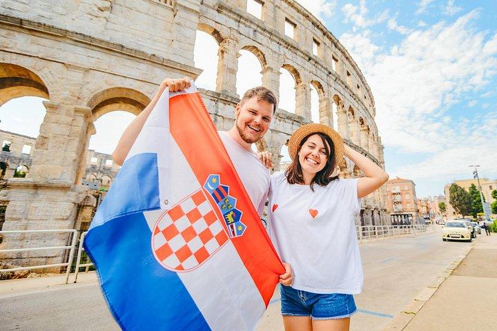 Romantic Joy in Pula - Private Walking Tour