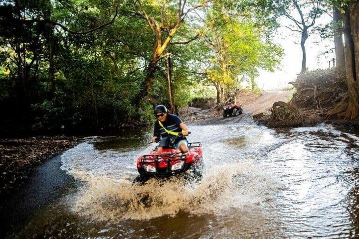 タマリンド、フラミンゴ、コンチャル、グランデからの 3 時間 ATV 人里離れたビーチ ツアー