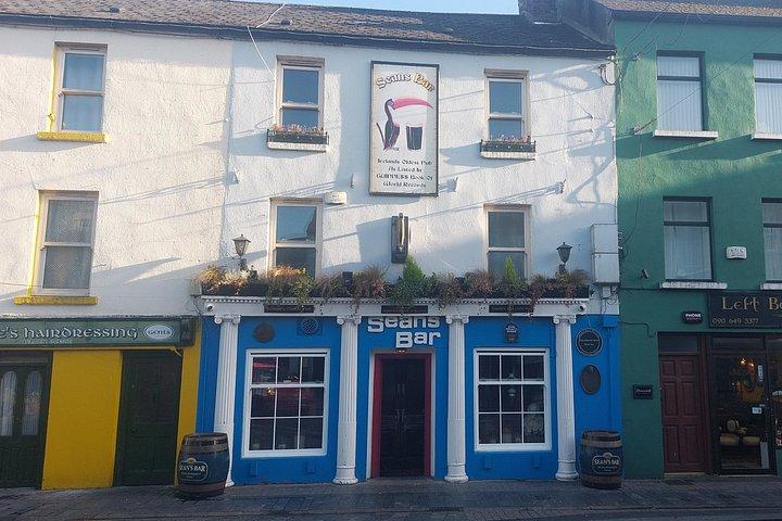 Sean's Bar, Athlone Castle and Clonmacnoise Monastery