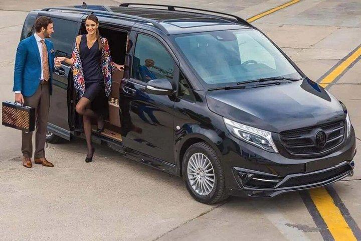 Istanbul Airport and Sabiha Gukcen Airport Private Transfer