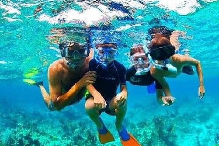 Roatan Chocolate Factory Rumfabrik und Strandtagestour