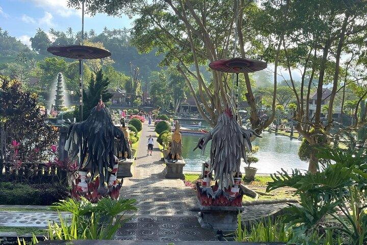 Bali Instagramable Tour: Gates of Heaven Lempuyang - Water Palace - Waterfall