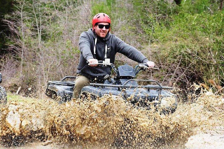 サイド;クワット&バギーサファリキョプリュチャイ川とトーラス山脈
