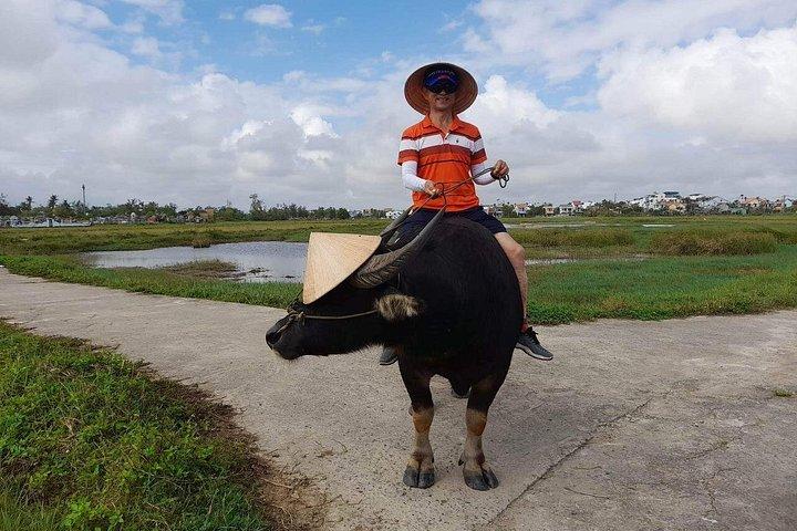 Eco Basket Boat By Bicycle and Vietnamese Set Menu