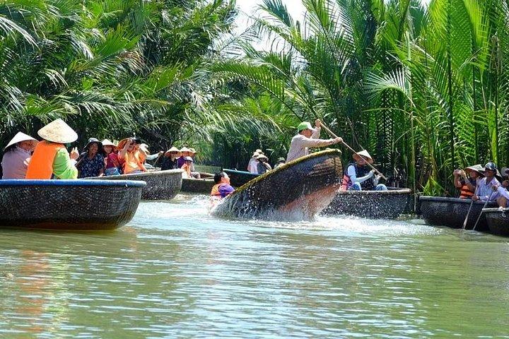 Eco Basket Boat By Bicycle and Vietnamese Set Menu
