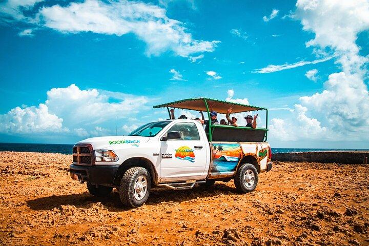 Aruba Safari Jeeptour en strandklifspringen