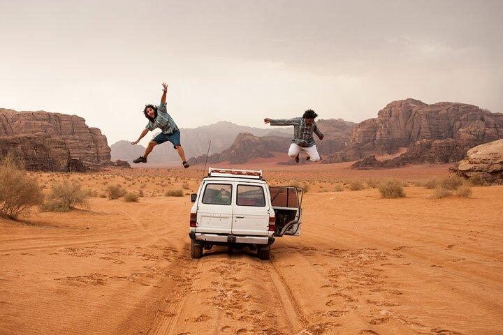 Le vrai Wadi Rum: visite privée d'une journée dans le désert