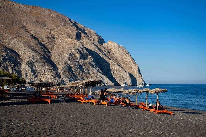 Transfer Privado de/para Perissa e Perivolos Beach em Santorini