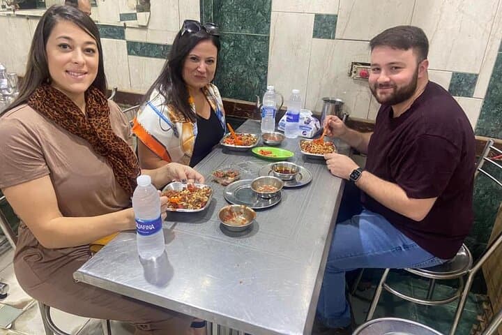 Cairo Food Tour in local places & Egyptian Mint Tea