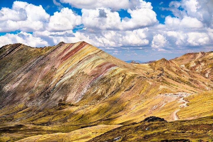 Full-Day Guided Tour to Palccoyo Rainbow Mountain