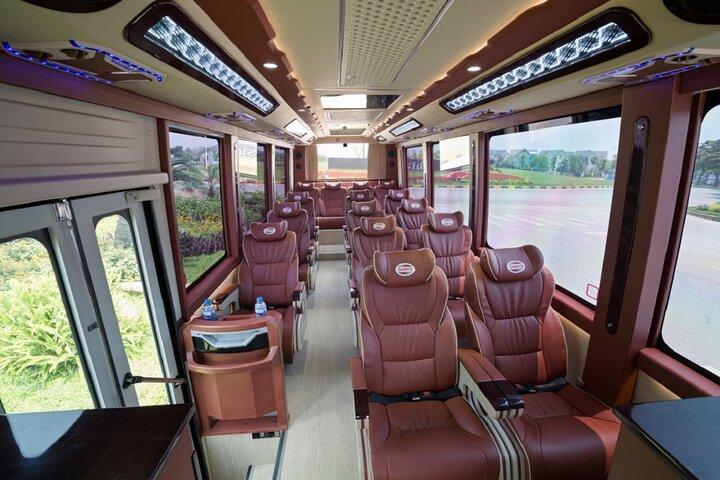 Daglig Limousine Bus Halong - Ninh Binh - Halong