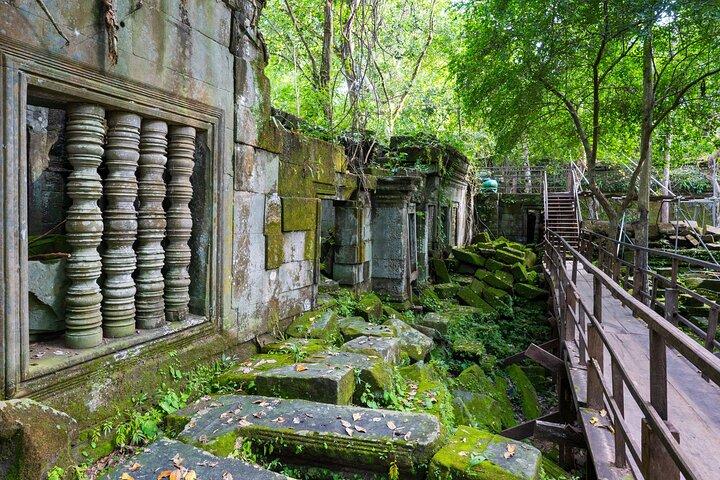 Private Guided Tour from Siem Reap to Beng Mealea Temple