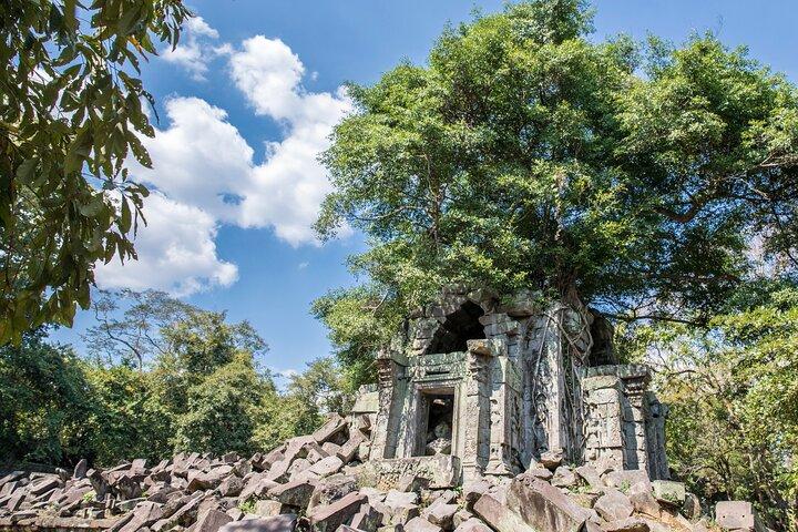 Private Guided Tour from Siem Reap to Beng Mealea Temple