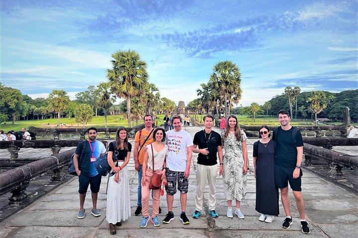 Private Temples and Lake Explorer