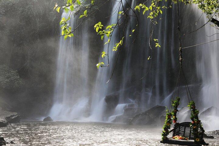 Tour privado al aire libre de Siem Reap (cascadas a 50 km de Siem Reap)