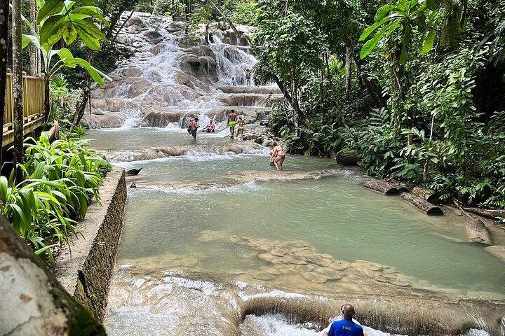 Ocho Ríos y Dunn's River Falls ›