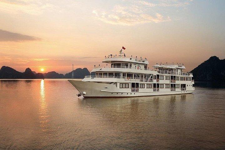3-Day Ha Long Bay Luxury Cruise Meals-Cave-Kayak-Swimming