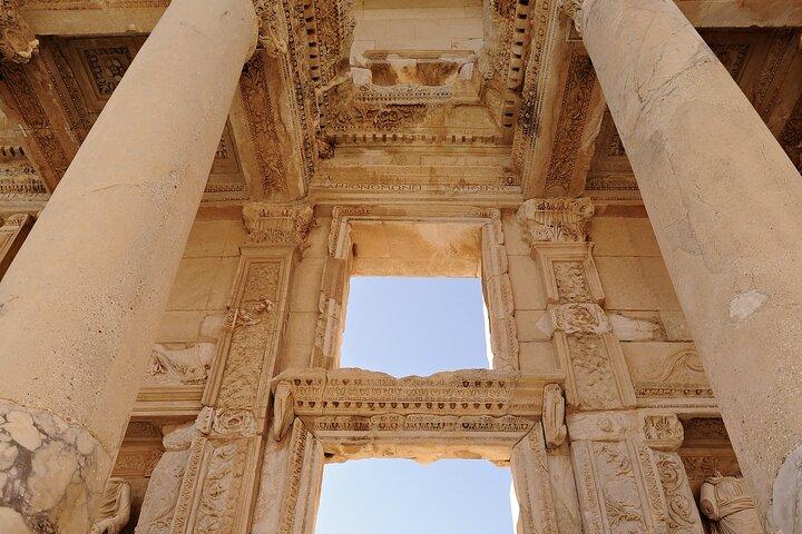 2-Day Private Ephesus & Pamukkale Tour with Flights & Hotel