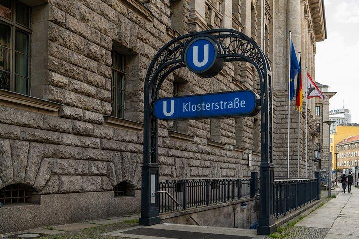 Tour privado a pie por las calles históricas de Berlín