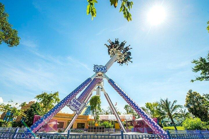 Vietnam: Vinwonders Nam Hoi An Theme Park
