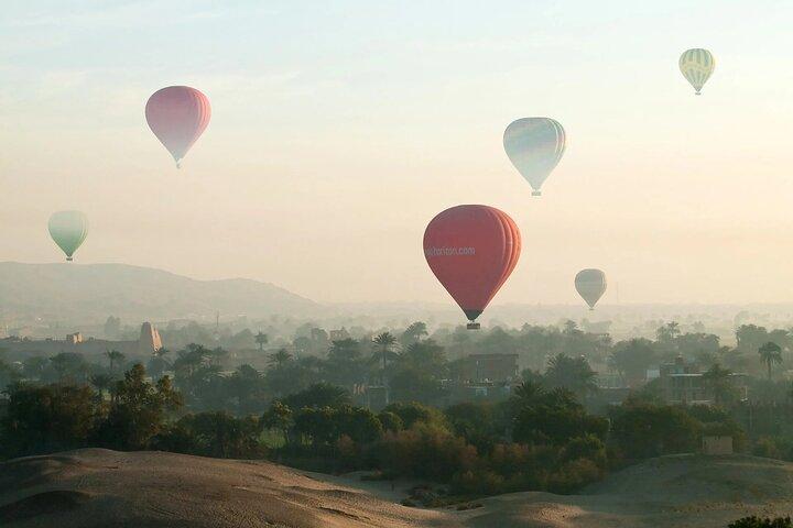 Luftballongfärd: Som en hök på Luxors himmel