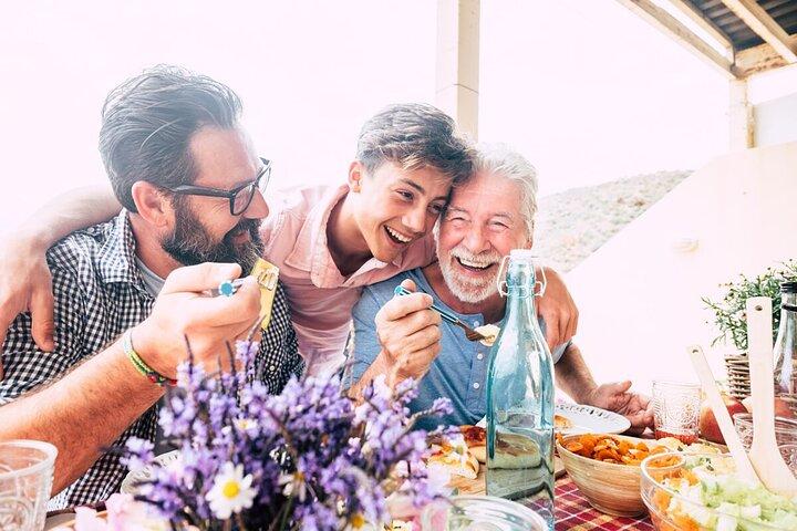 Esperienza di degustazione privata di vino e olive: Vista spiaggia Villa Paros
