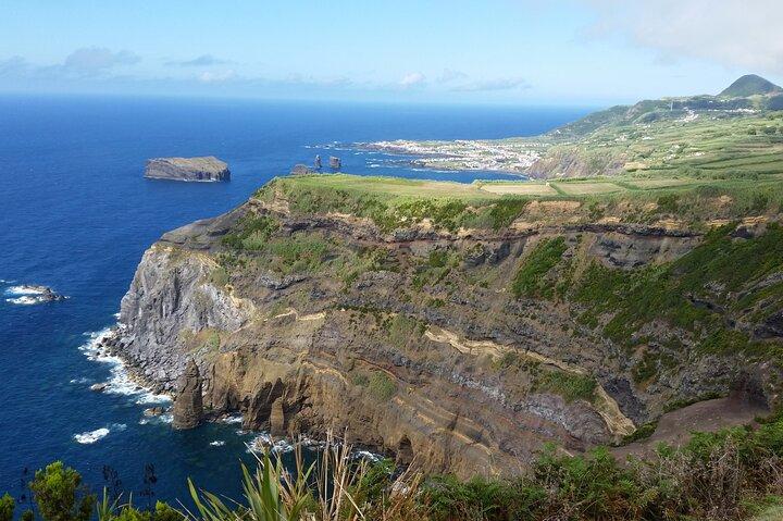 Excursão privada de dia inteiro à Lagoa da Cratera das Sete Cidades e à Lagoa da Cratera do Fogo