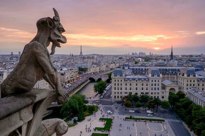 Paris 4 timers tur i lille gruppe med en ekspert chauffør