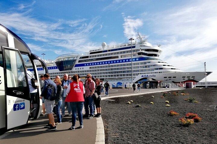 Tour naar Timanfaya, La Geria en Laguna Verde voor cruisepassagiers