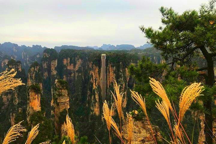 7-tägige Tour durch die westliche Provinz Hunan - Natur- und Kulturerlebnis (5-Sterne-Hotel)