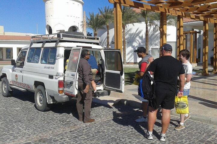 Hurghada Desert Safari: Jeep, Quad Bike, Camel Ride & BBQ-middag