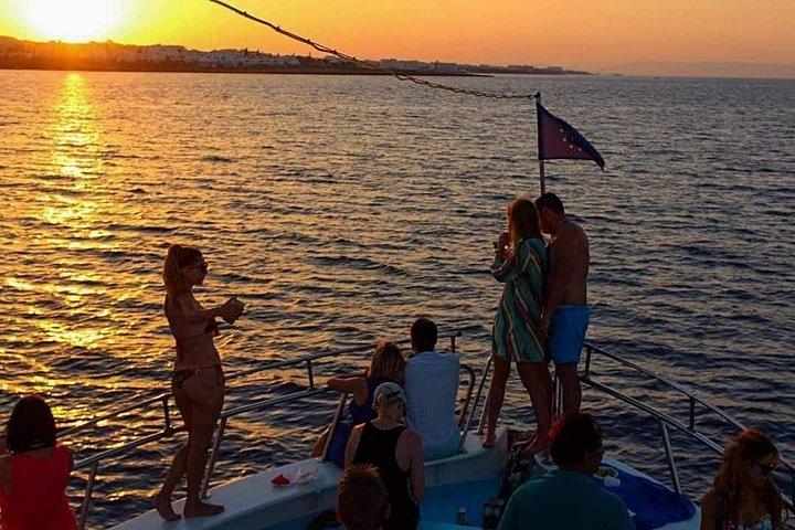 Solnedgangsbådtur til Cape Greco og Blue Lagoon