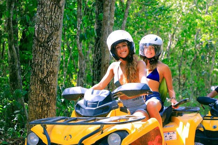 Tour ATV di fascia alta! Zipline e cenote sotterraneo da Tulum