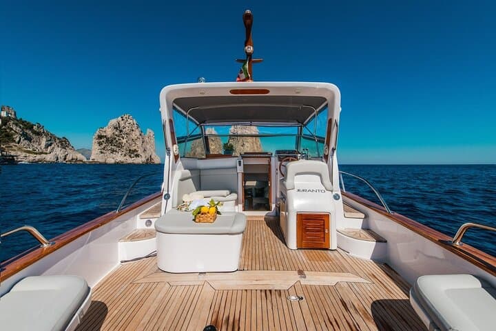 Private Amalfi Coast Cruise: Positano, Amalfi & Swim Stops