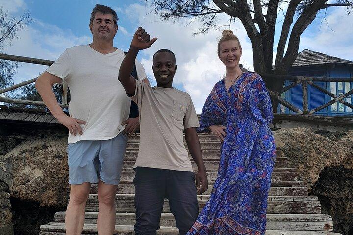 Wandeltocht door de stad op het eiland Zanzibar