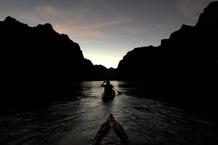 Black Canyon Twilight Kayak Tour with Bonfire Experience
