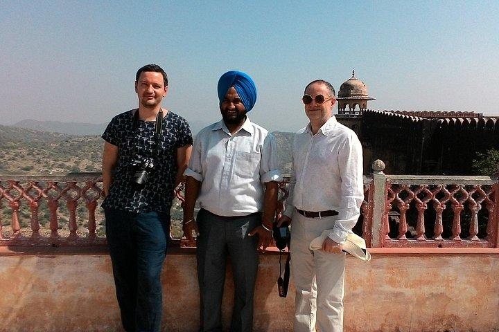 Tour de medio día o día completo por la ciudad de Nueva Delhi con opciones disponibles