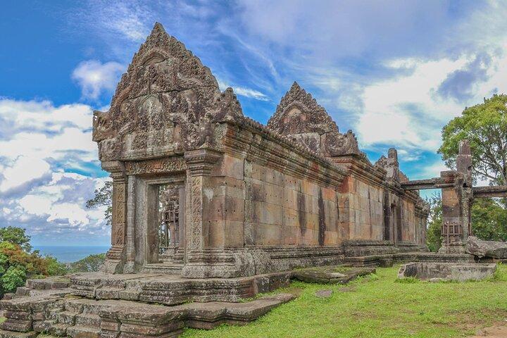 シェムリアップからのプレア ヴィヒア寺院とコー カー寺院へのプライベート ツアー