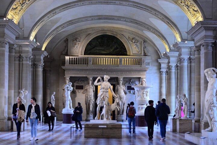 Visite guidée nocturne du Louvre en petit groupe